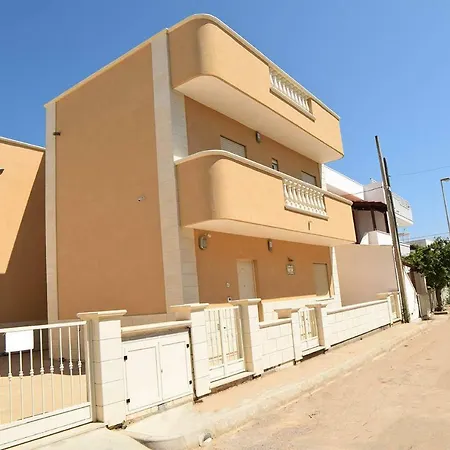 Regina Del Salento *
